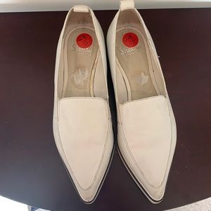 Shellys London Pointed Toe Shoes White